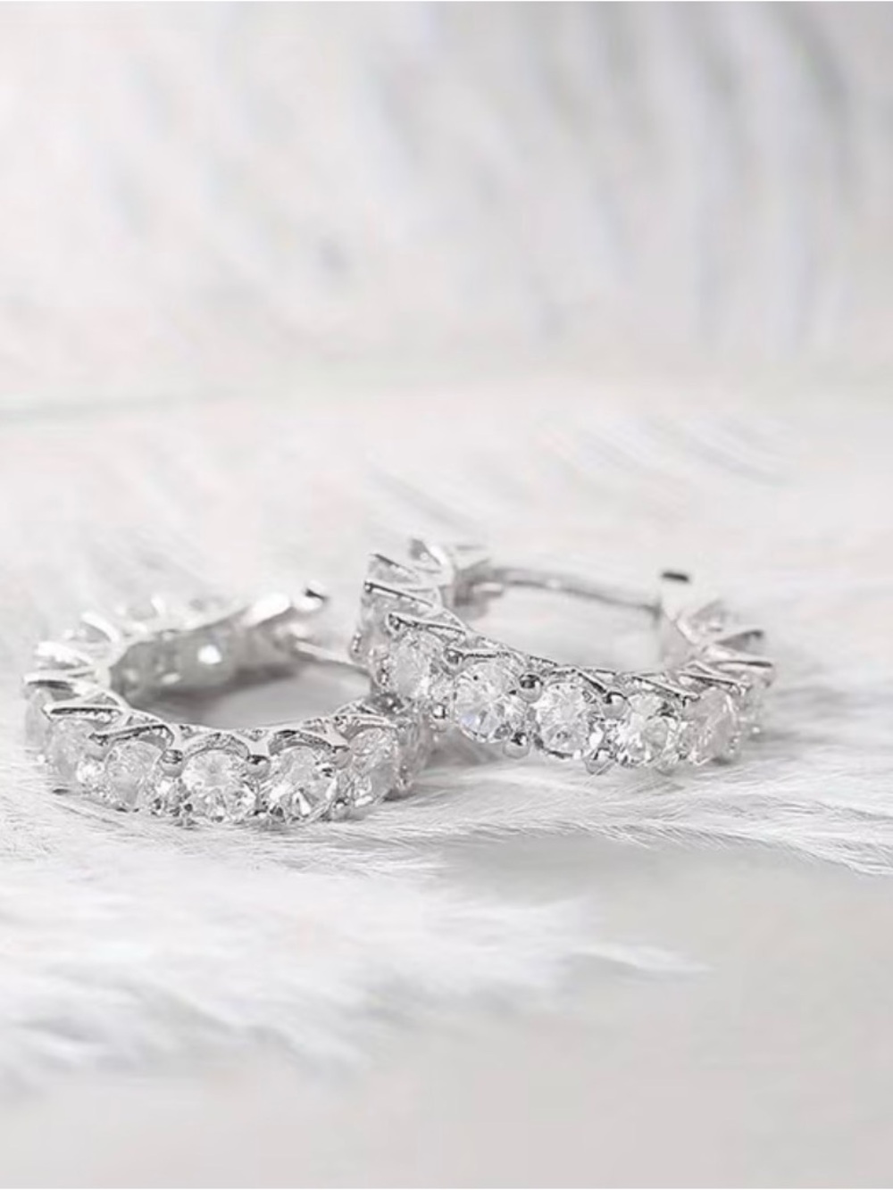 S925 Silver Hoop Earrings with 9.6 Carat Moissanite